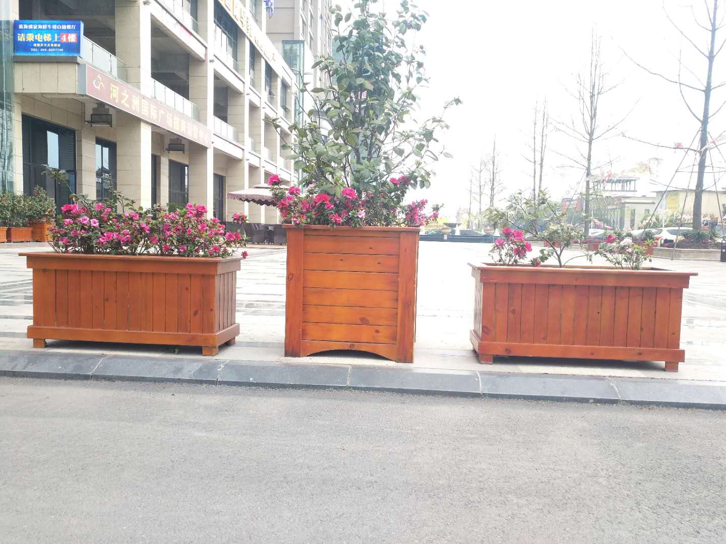 樂山花（huā）箱