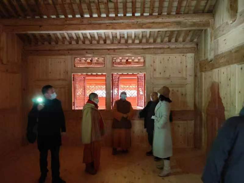 寺廟主持一行到公司和完工（gōng）項目考察